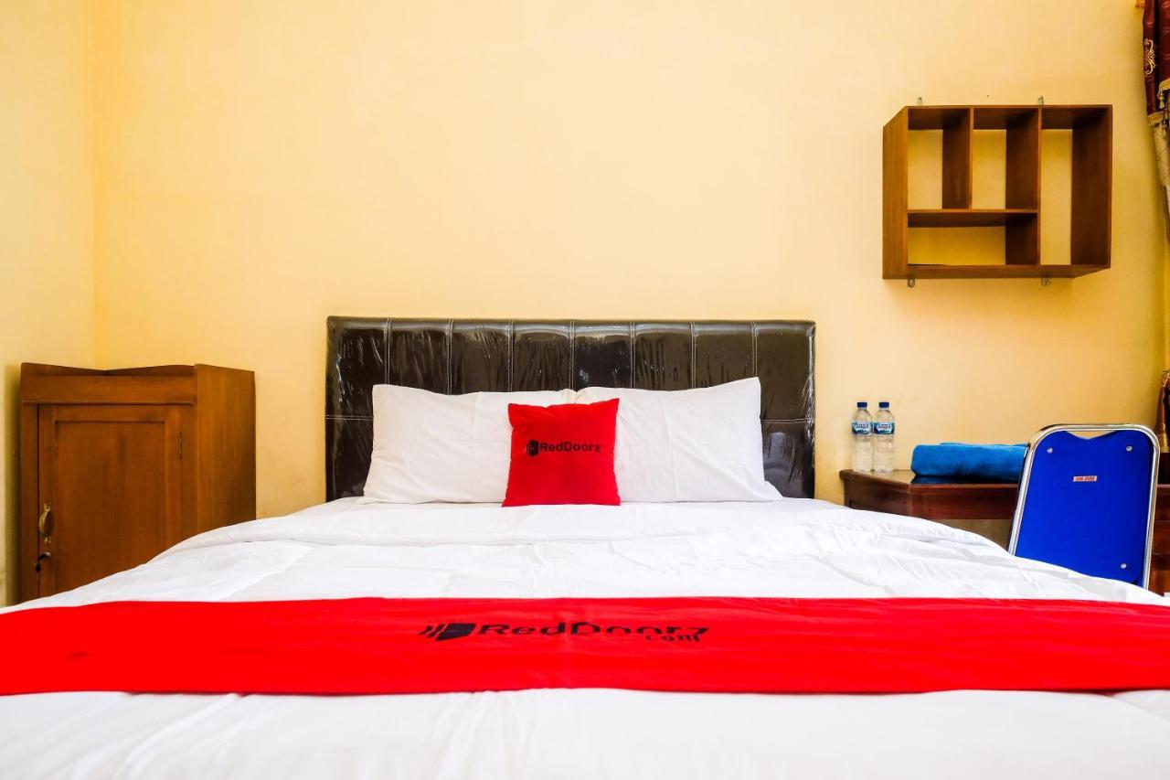Reddoorz Syariah @ Griya Thamrin Manahan Solo Dış mekan fotoğraf