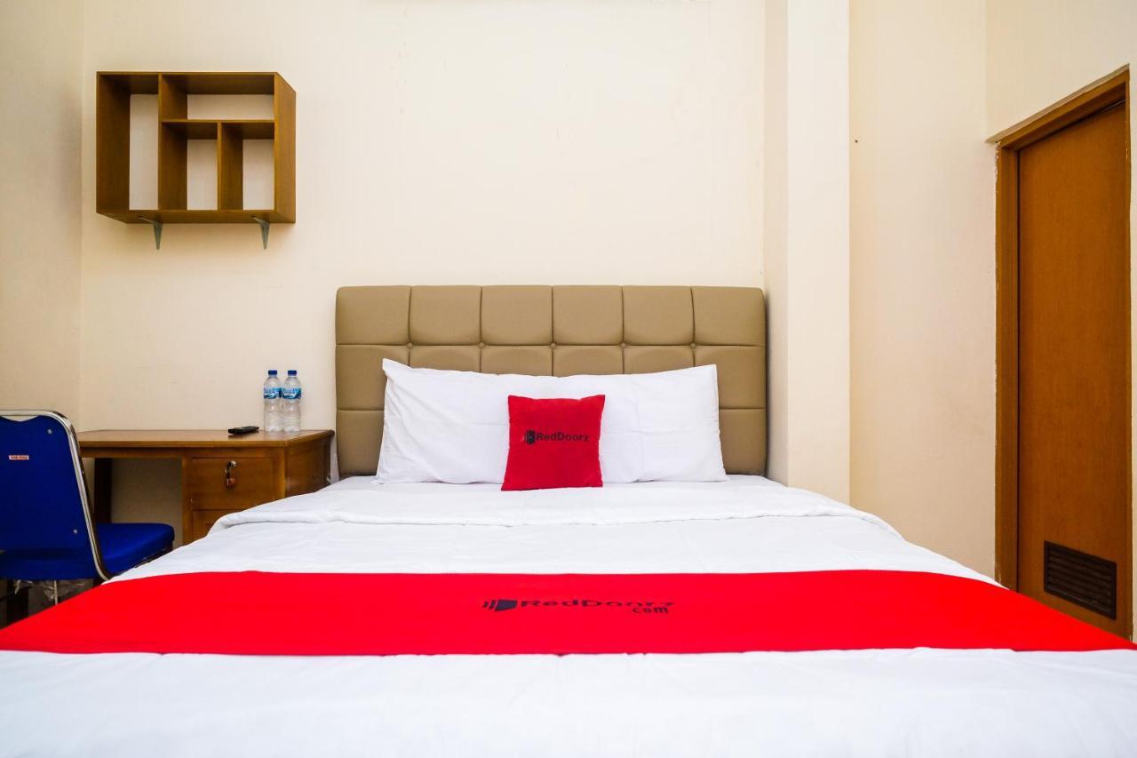 Reddoorz Syariah @ Griya Thamrin Manahan Solo Dış mekan fotoğraf