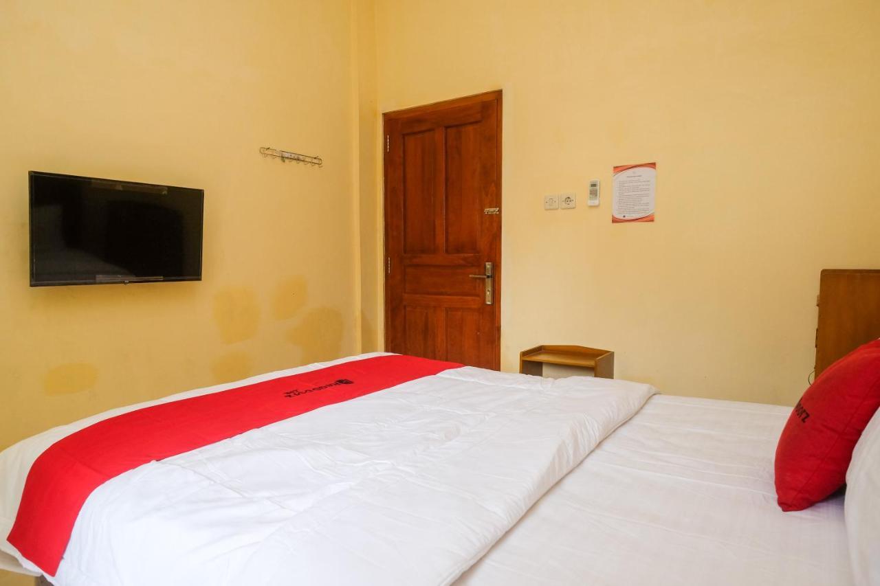Reddoorz Syariah @ Griya Thamrin Manahan Solo Dış mekan fotoğraf